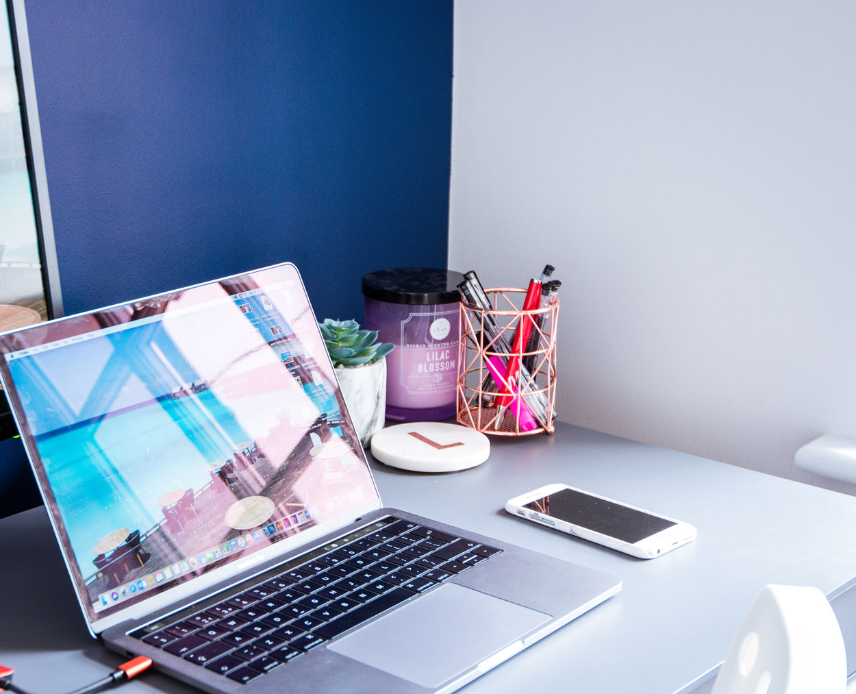 What it's like to work from home - freelancer - self employed - thebeautytype.com