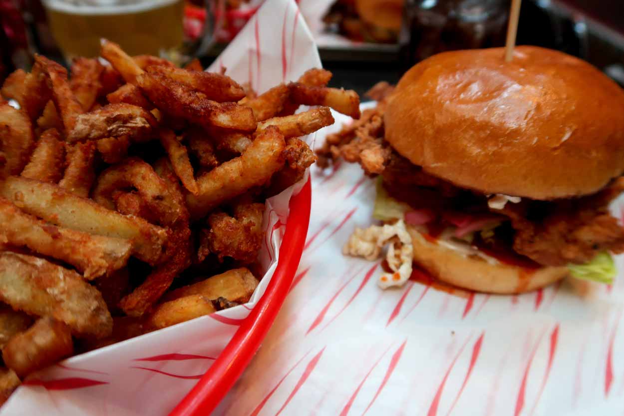 Gonzos Norwich where to eat good burgers travel blog food blogger thebeautytype.com